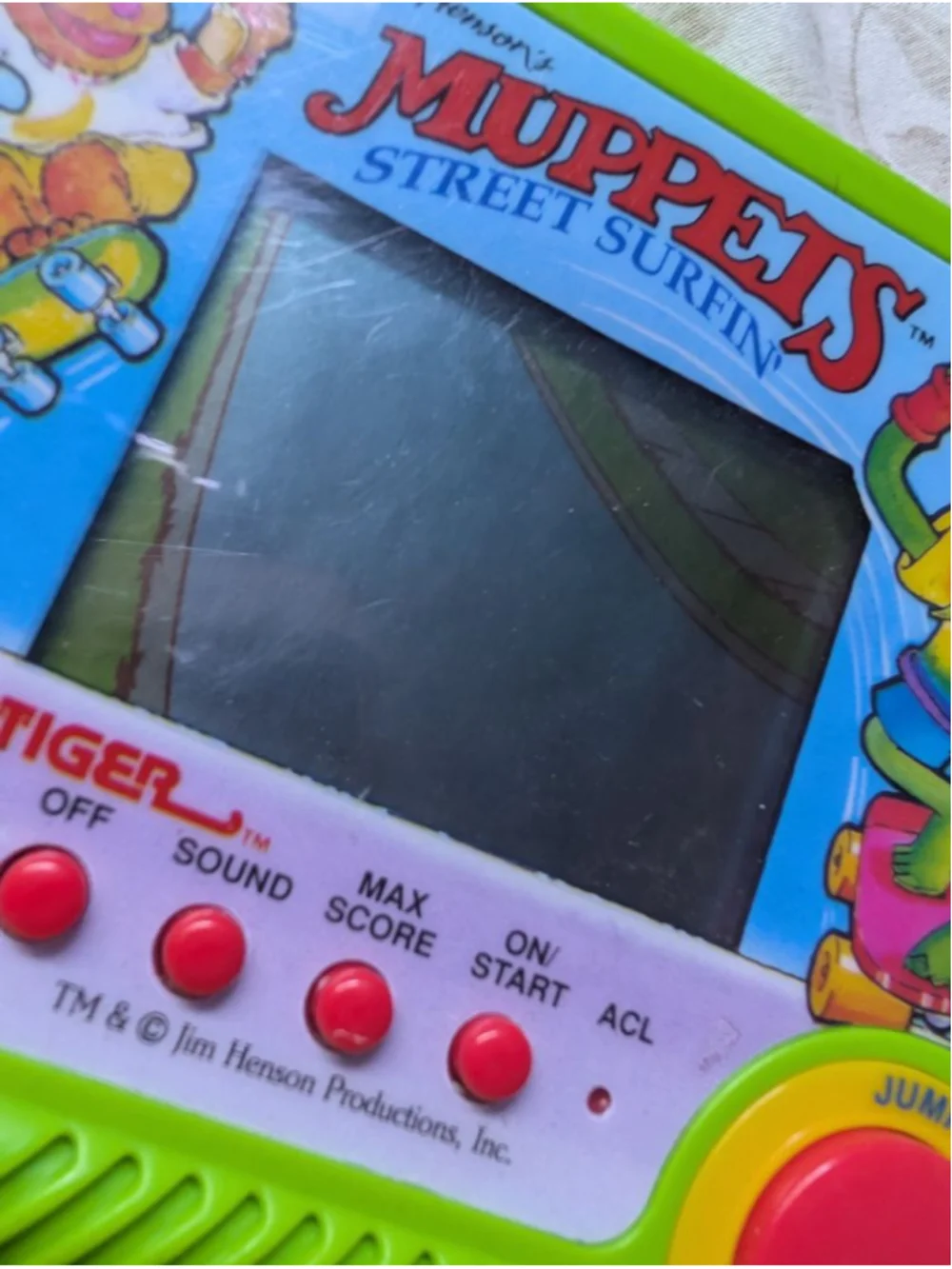 Tiger Muppets Street Surfin' Handheld Console Untested no corrosion